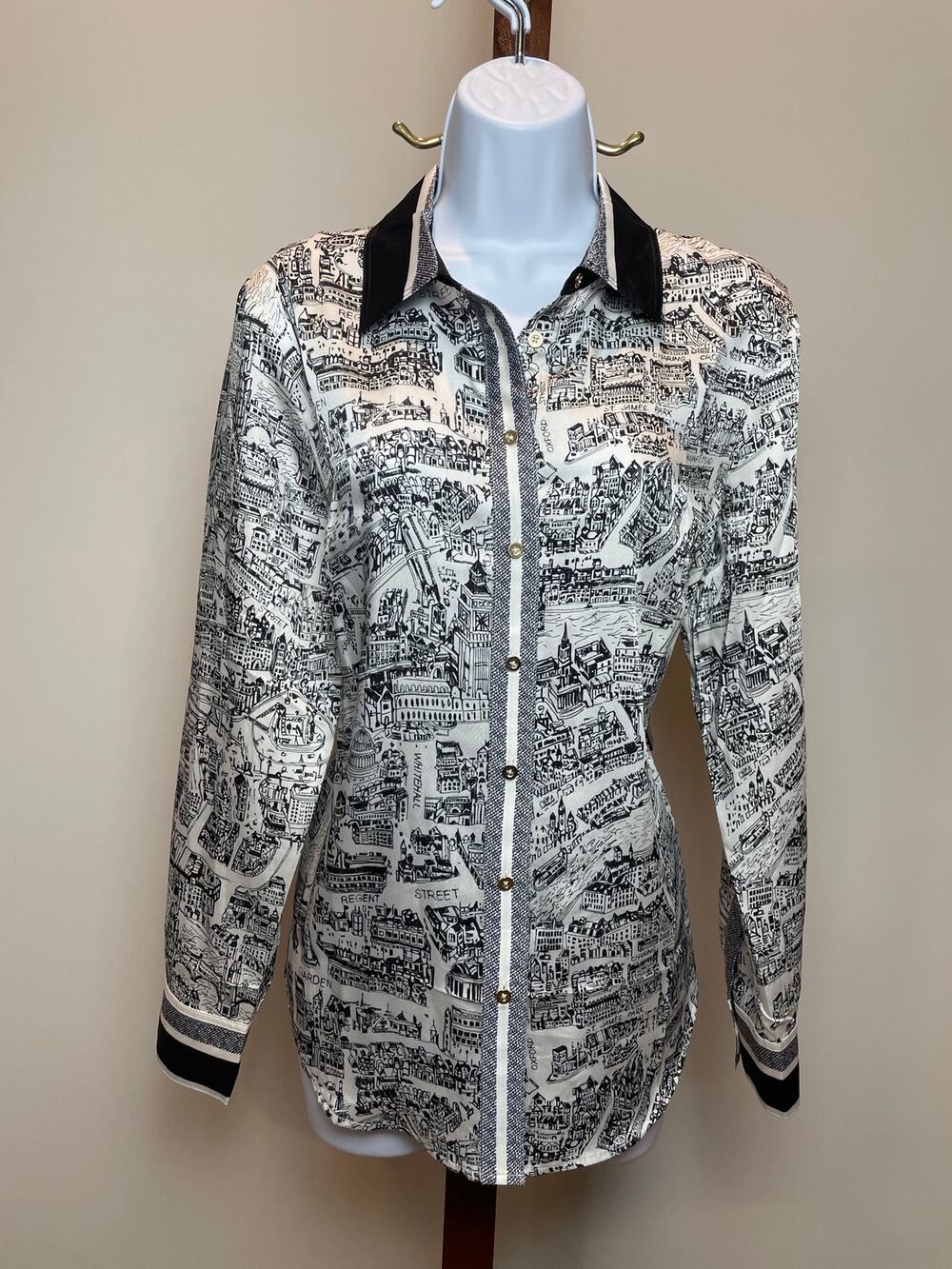 Talbots White Satin Gold Button Down Blouse Black London‑Inspired Print  Size M